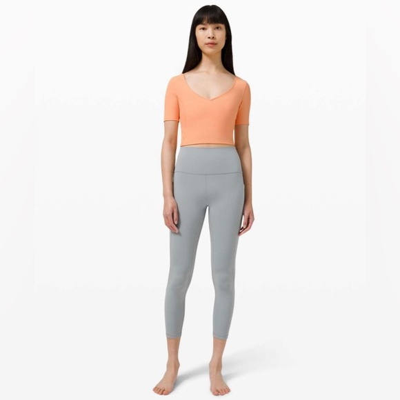 NWT 🍋 Lululemon Ribbed Contoured V-Neck Yoga Short Sleeve - Picture 3 of 8